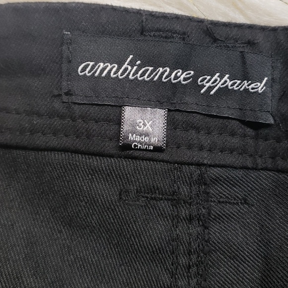 Ambiance Apparel Shorts - Picture 3 of 6